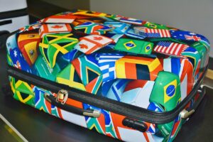 ワーケーションでの荷物、女性が持つべきアイテムは？