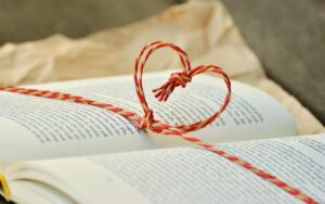 ひとりホテルステイで仕事はできる？快適に作業するためのポイントとは？