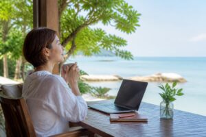 30代女性に最適なワーケーションSNS更新合宿宿はどこ？